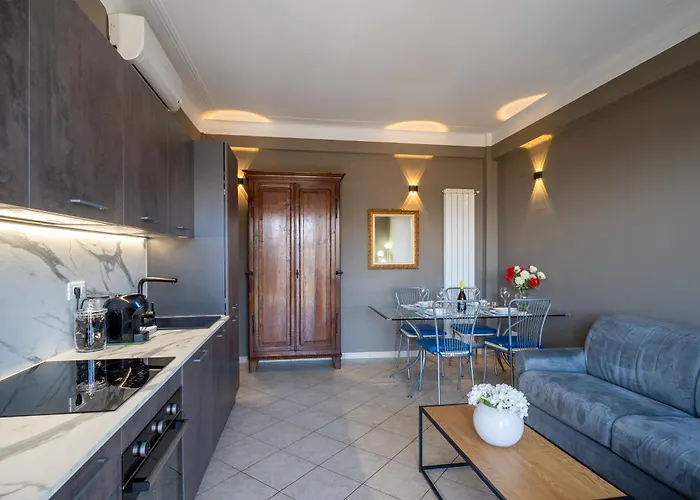 Sea View Retreat - Steps From Center * Sanremo