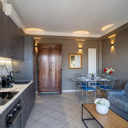 Guesthost - Sea View Retreat - Steps From Center * San Remo